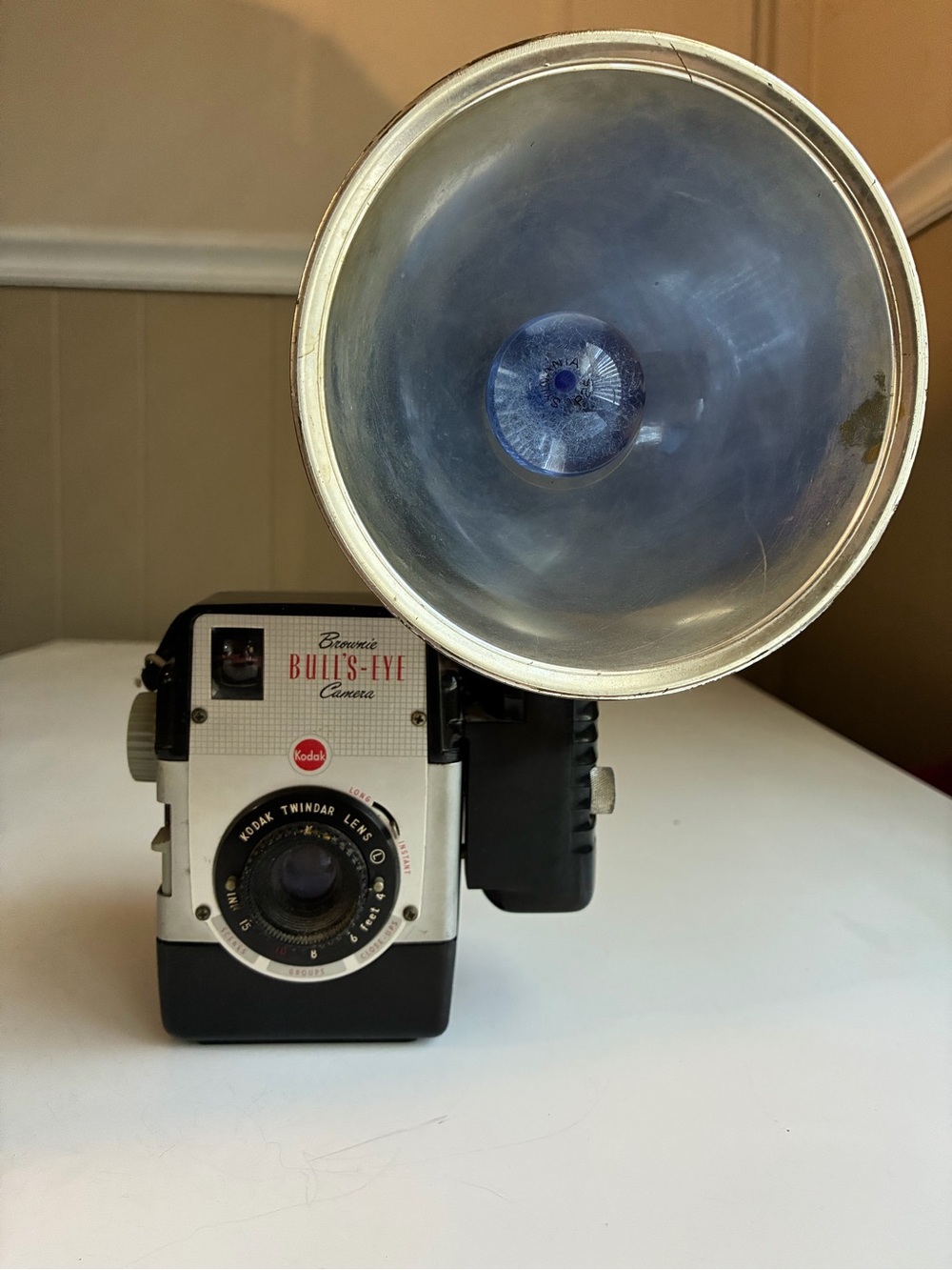 Kodak Brownie Bull's-Eye Camera in White, Black & Silver with Large Flash